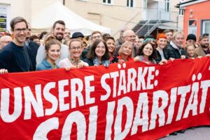 Solidarität mit dem Warnstreik bei Fetter Baumarkt in Eisenstadt